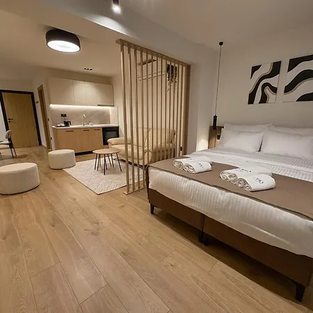 Soho Centre - Luxury Апартаменти Скоп'є